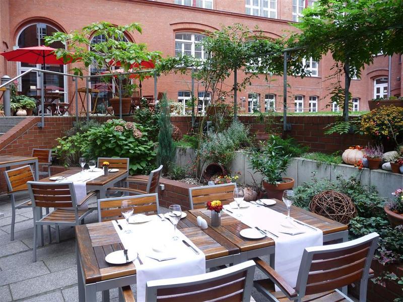 Hotel Berlin Ostbahnhof Exterior photo